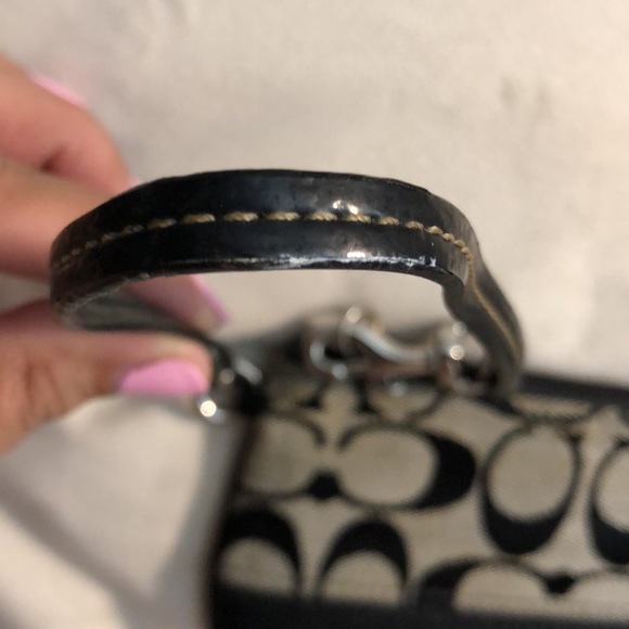 Classic Black Coach Weistlet - Picture 4 of 6